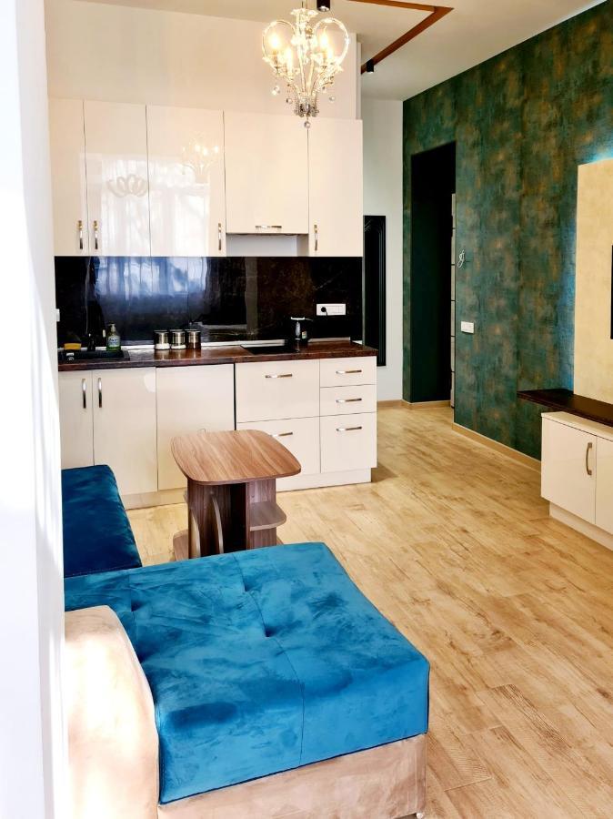 Deluxe Apartment In City Center Yerevan Ngoại thất bức ảnh