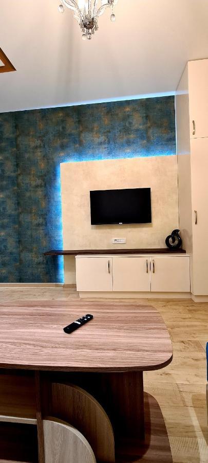 Deluxe Apartment In City Center Yerevan Ngoại thất bức ảnh